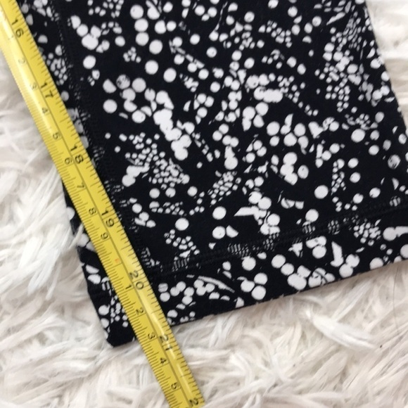 Lululemon Align Crop *21" Chirasu Black - Picture 3 of 5